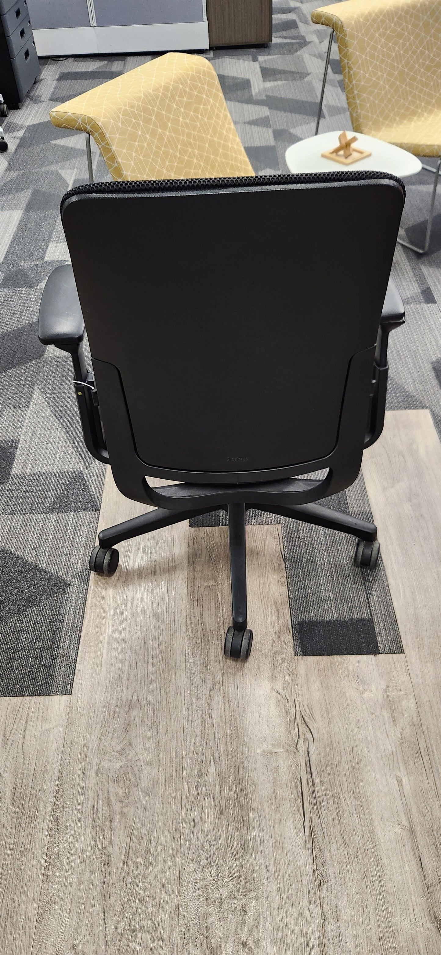 Steelcase Amia Task Chair | Pre-Owned | Fully Adjustable