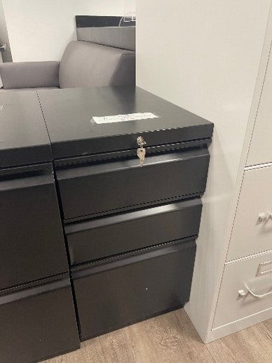 Pre-Owned HON Brigade Box/Box/File Mobile Pedestal
