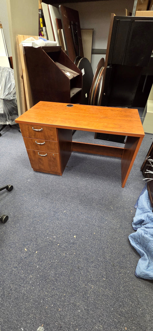 Preowned Desk 48x24