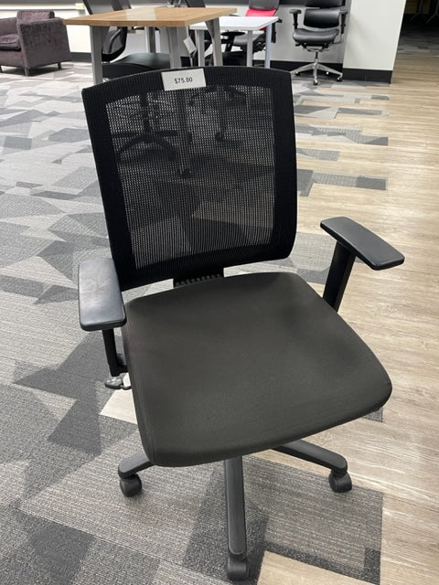 Pre-Owned HON Torch Chair