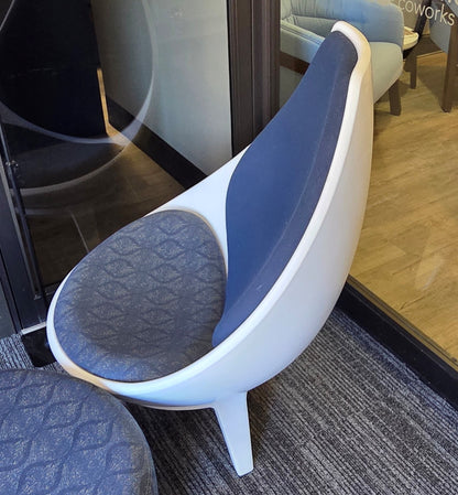 KI Sway Chair w/ ottoman