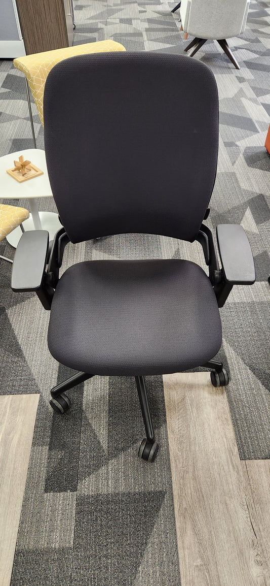 Steelcase Leap V2 Task Chair | Pre-Owned | Fully Adjustable | Gray Fabric