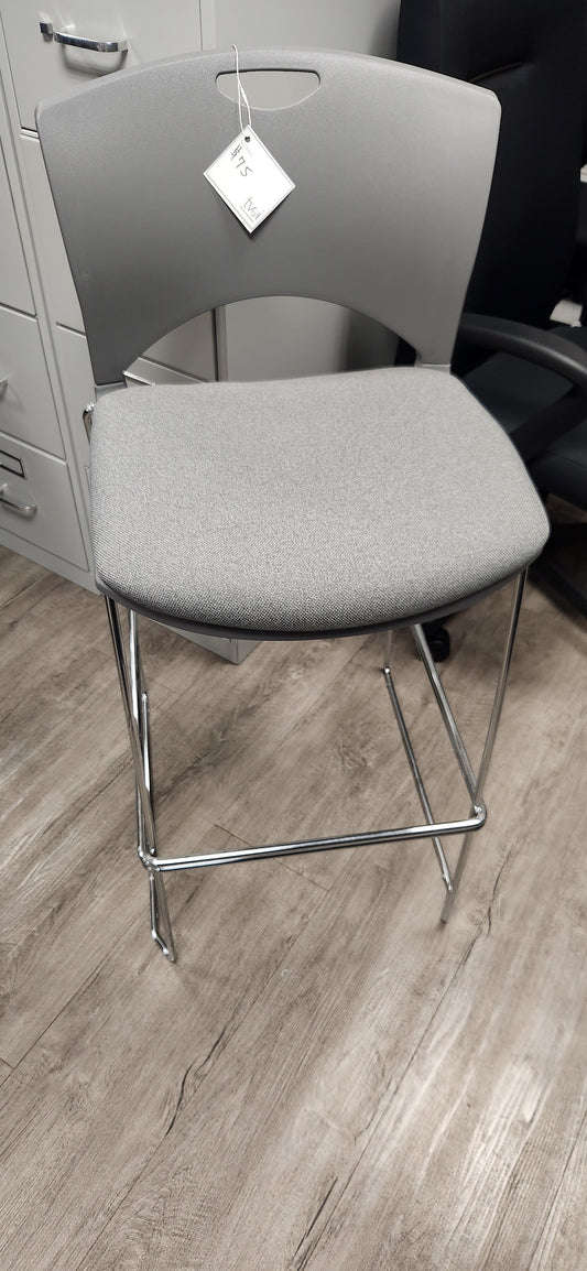 Pre-owned Multipurpose light task chair