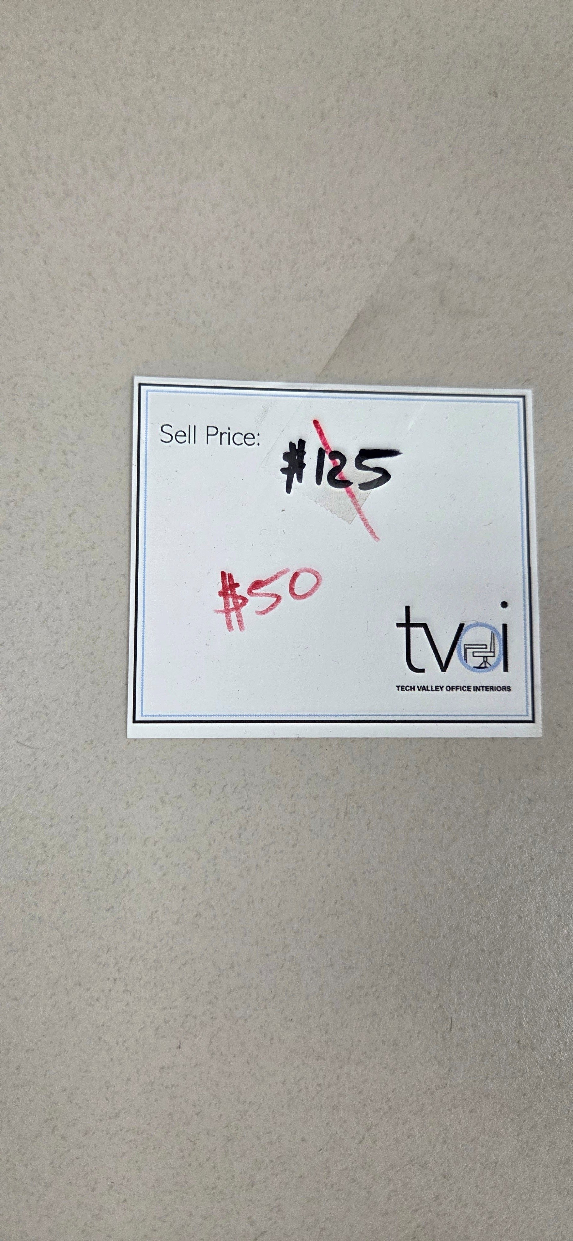 Pre-Owned Steelcase 30