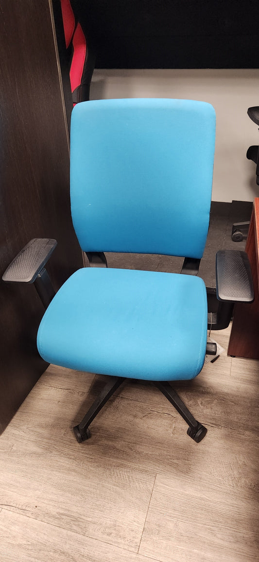 Preowned Sit On It Amplify Task Chair