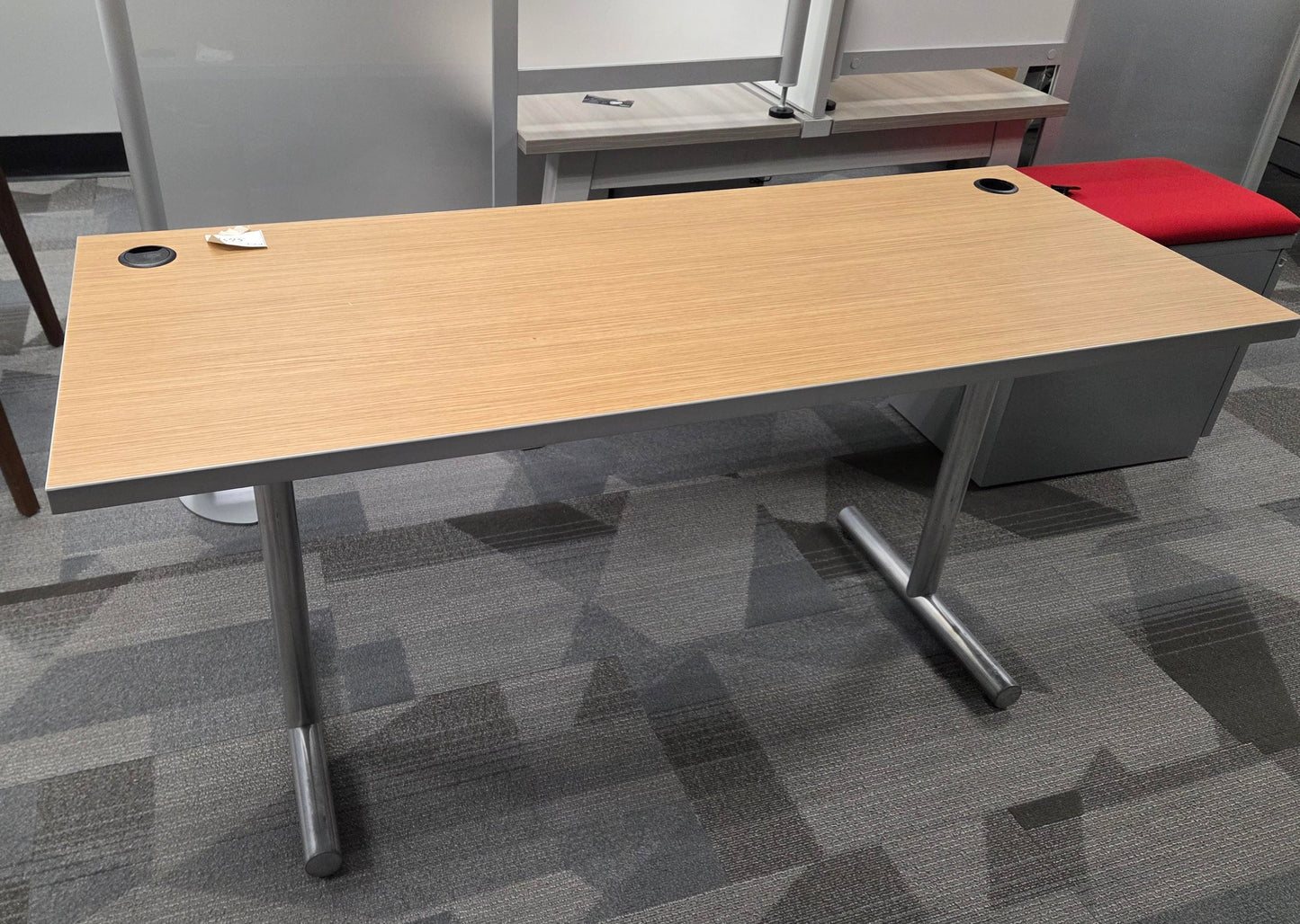 Preowned Versteel Performance Table 60x24