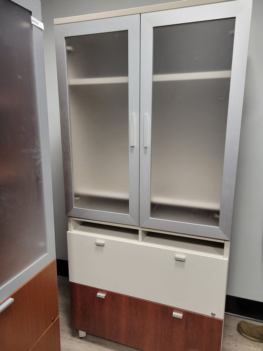 Pre-owned Lacosse Storage Unit